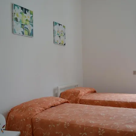 Villetta Dei Fiori بيت للعطل *
